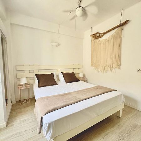 Apartamentos Formentera Copacabana 18 Es Pujols Eksteriør bilde